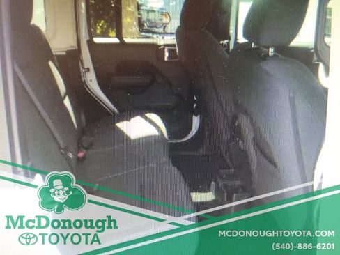 Used 2024 Jeep Wrangler Sport S image 7