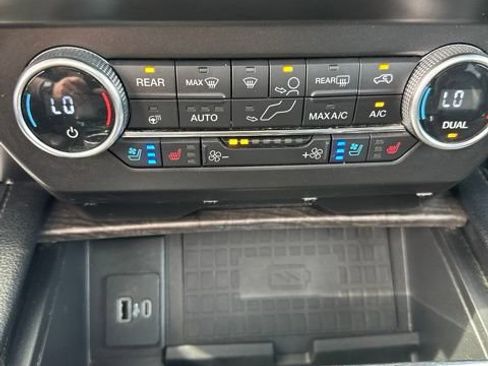 Used 2021 Ford Expedition Max Limited RWD image 22