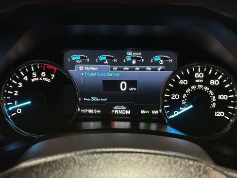 Used 2018 Ford F150 Platinum w/ Equipment Group 701A Luxury AWD/4WD image 27