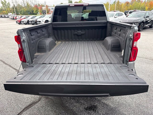 Certified 2023 Chevrolet Silverado 1500 RST w/ Rally Edition AWD/4WD image 12