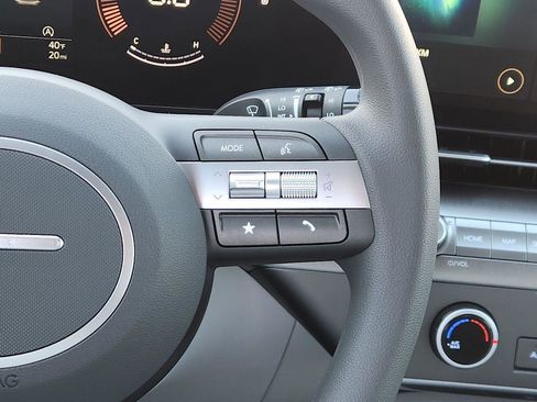 New 2026 Hyundai Kona SE image 27