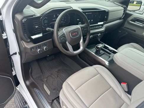 Used 2025 GMC Sierra 1500 SLT w/ SLT Premium Package AWD/4WD image 14