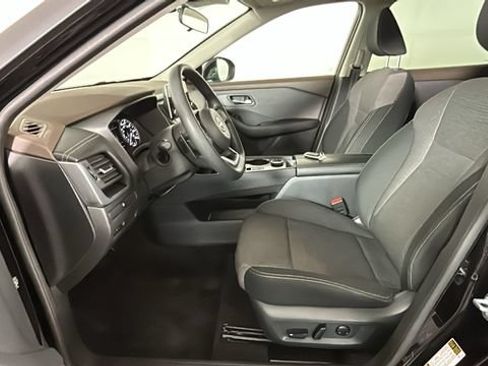 Used 2023 Nissan Rogue SV AWD/4WD image 11