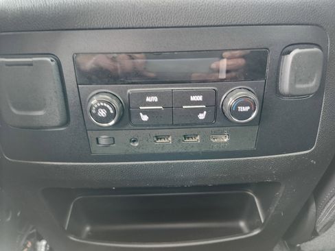 Used 2019 Chevrolet Tahoe Premier image 33