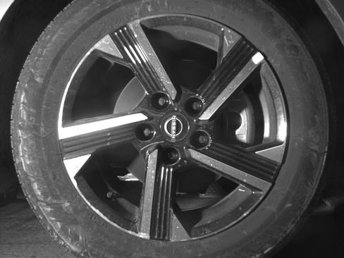 Used 2025 Nissan Sentra SV image 13