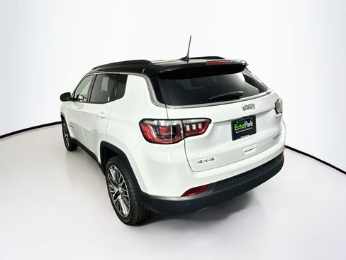 Used 2023 Jeep Compass Limited w/ Elite Group AWD/4WD image 5