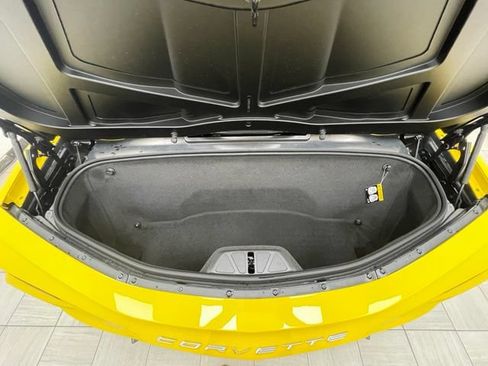 Used 2025 Chevrolet Corvette Stingray Convertible w/ 1LT RWD image 16