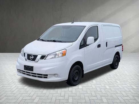 Used 2020 Nissan NV200 SV image 2