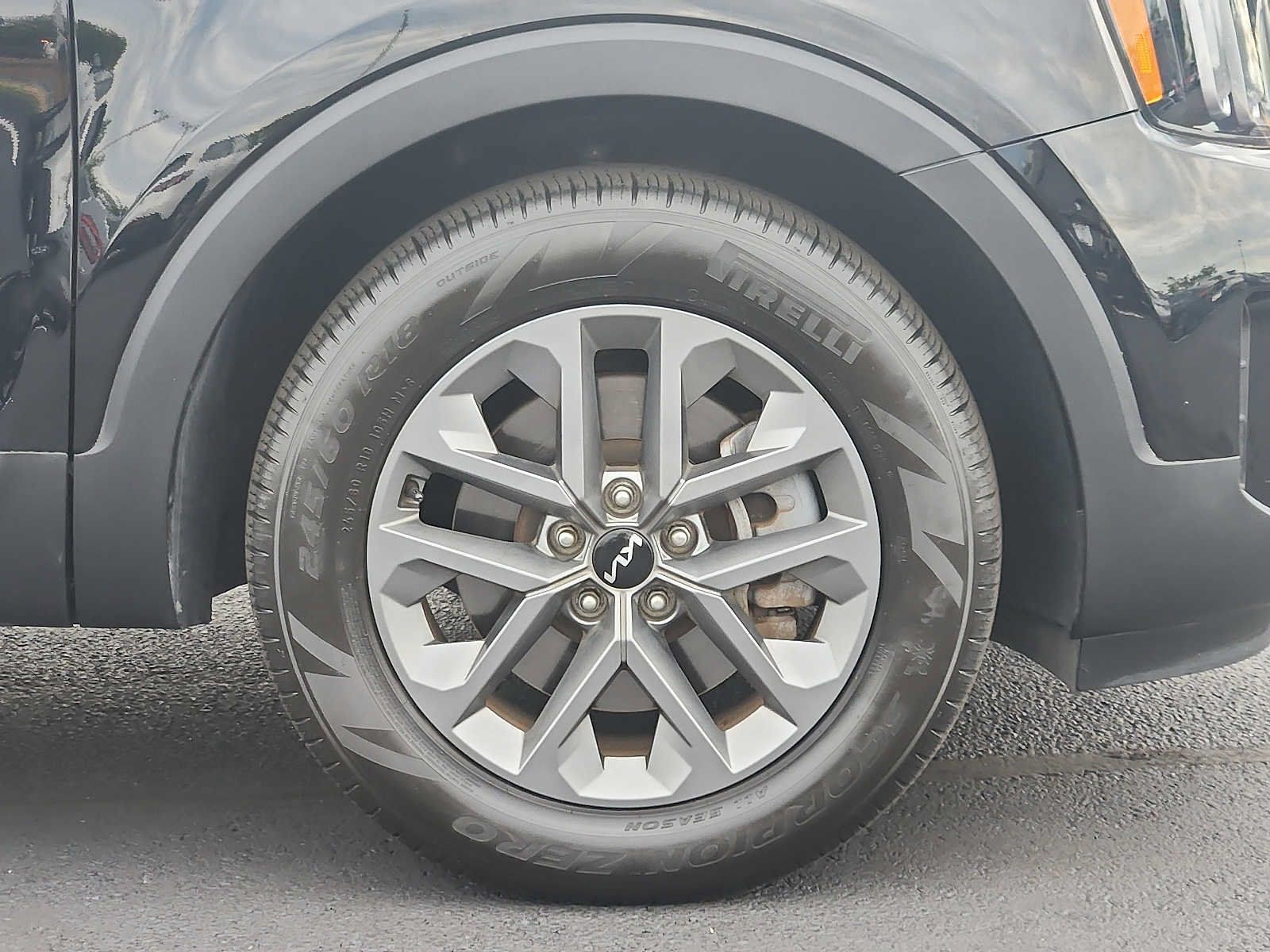 Used 2024 Kia Telluride LX FWD image 8