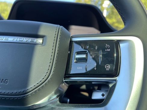 New 2025 Land Rover Range Rover SE image 14
