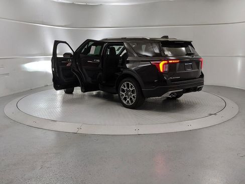 New 2025 Ford Explorer Platinum w/ Ultimate Package image 10