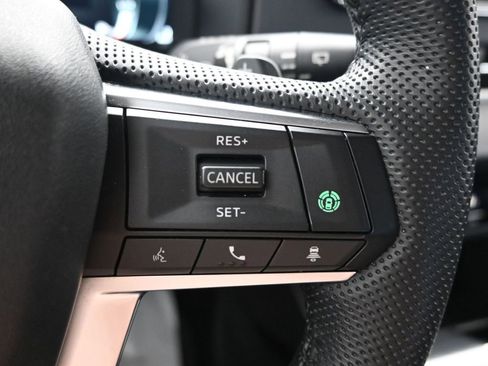 Used 2023 Mitsubishi Outlander SEL image 31