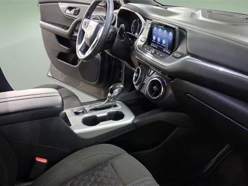 Used 2019 Chevrolet Blazer LT image 14