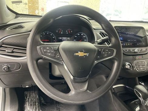 Used 2024 Chevrolet Malibu LT FWD image 14