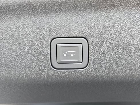 New 2026 GMC Yukon Denali Ultimate AWD/4WD image 33