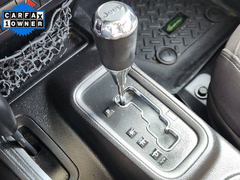 Used 2015 Jeep Wrangler Unlimited Sahara w/ Dual Top Group image 12