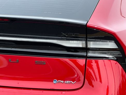 New 2026 Toyota Prius XSE image 24