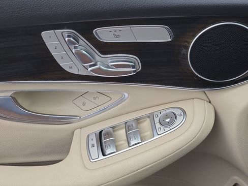 Certified 2018 Mercedes-Benz GLC 300 image 29