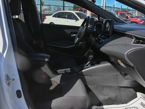 Used 2024 Toyota Corolla SE w/ SE Package image 46