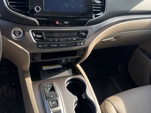 Used 2023 Honda Ridgeline RTL-E image 5