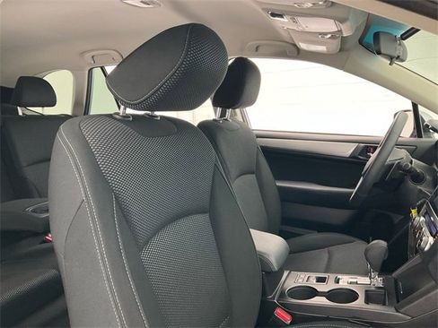 Used 2017 Subaru Outback 2.5i Premium image 27