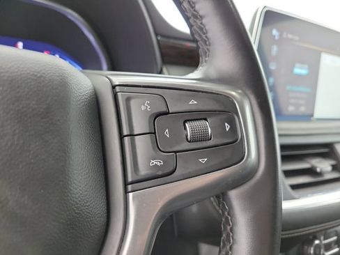 Used 2023 Chevrolet Suburban Premier AWD/4WD image 23