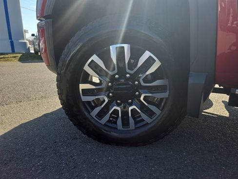 Used 2024 GMC Sierra 2500 Denali w/ Denali Reserve Package image 14