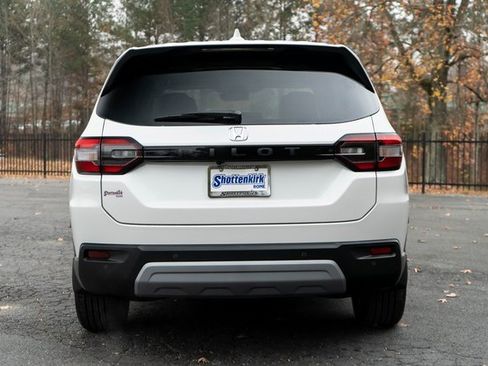 New 2025 Honda Pilot EX-L image 7