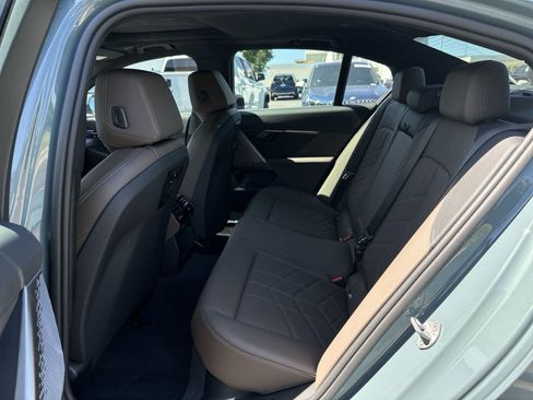 Certified 2024 BMW i5 eDrive40i w/ M Sport Package RWD image 33