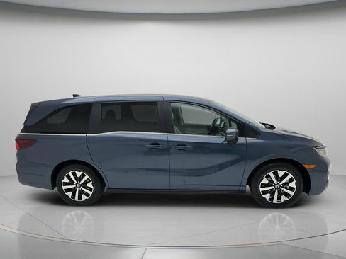 Used 2025 Honda Odyssey EX-L image 4