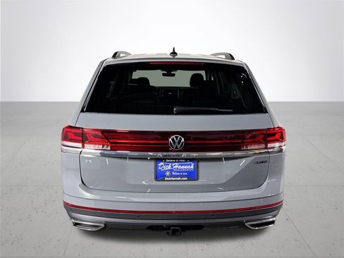 New 2026 Volkswagen Atlas SE image 7