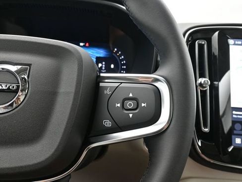 New 2026 Volvo XC40 B5 Ultra w/ Protection Package Premier AWD/4WD image 25