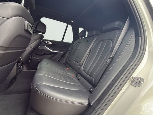 Used 2022 BMW X5 sDrive40i w/ M Sport Package image 10