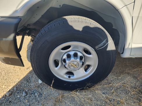 New 2025 Chevrolet Express 2500 w/ Driver Convenience Package image 7