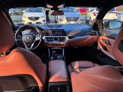 Used 2019 BMW 330i xDrive Sedan w/ Premium Package image 15