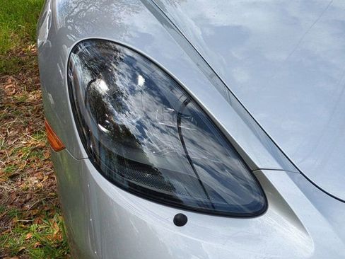 Used 2024 Porsche 718 Cayman GTS RWD image 9