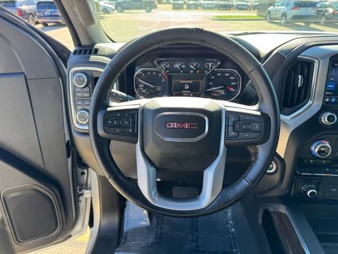 Used 2021 GMC Sierra 1500 Elevation image 12