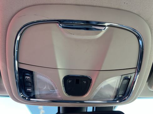 Used 2014 Jeep Cherokee Limited w/ Luxury Group image 28