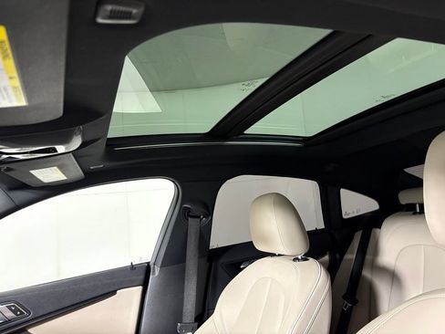 Used 2021 BMW 228i Gran Coupe w/ Convenience Package FWD image 39