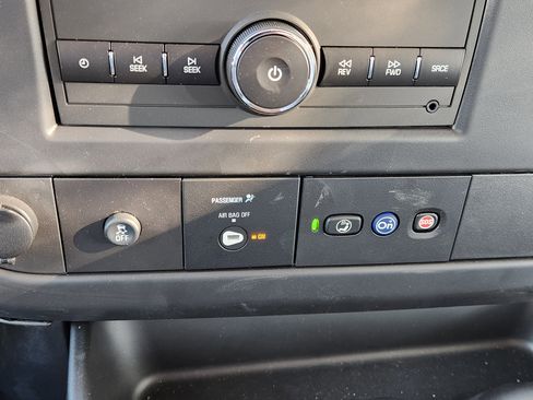 New 2025 Chevrolet Express 3500 w/ Power Convenience Package image 19