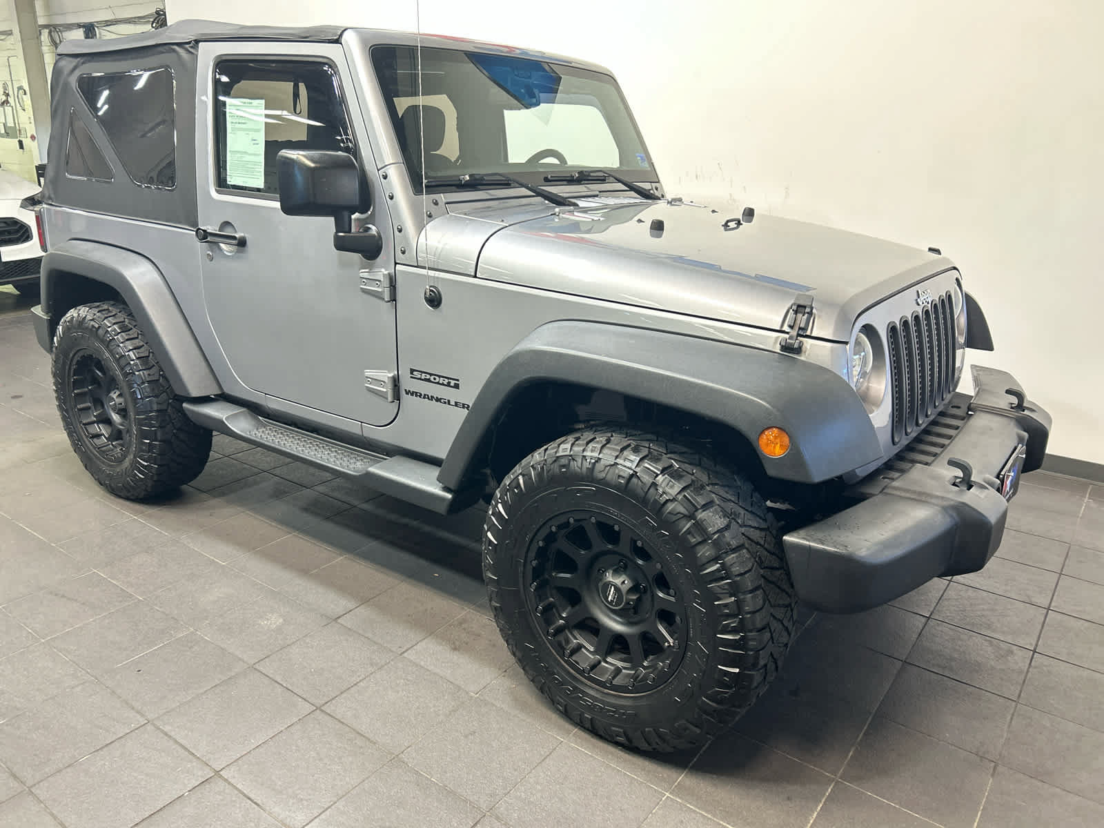 Used 2016 Jeep Wrangler Sport w/ Quick Order Package 23S AWD/4WD image 2