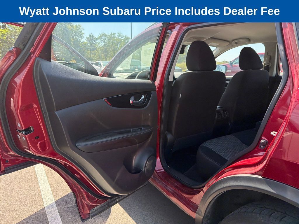 Used 2020 Nissan Rogue Sport SV FWD image 32