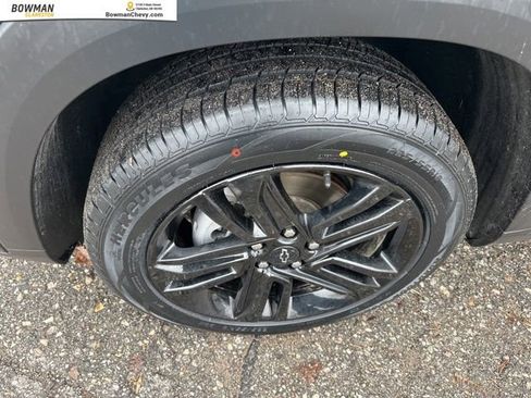 Used 2024 Chevrolet Trax ACTIV w/ Sunroof Package image 11