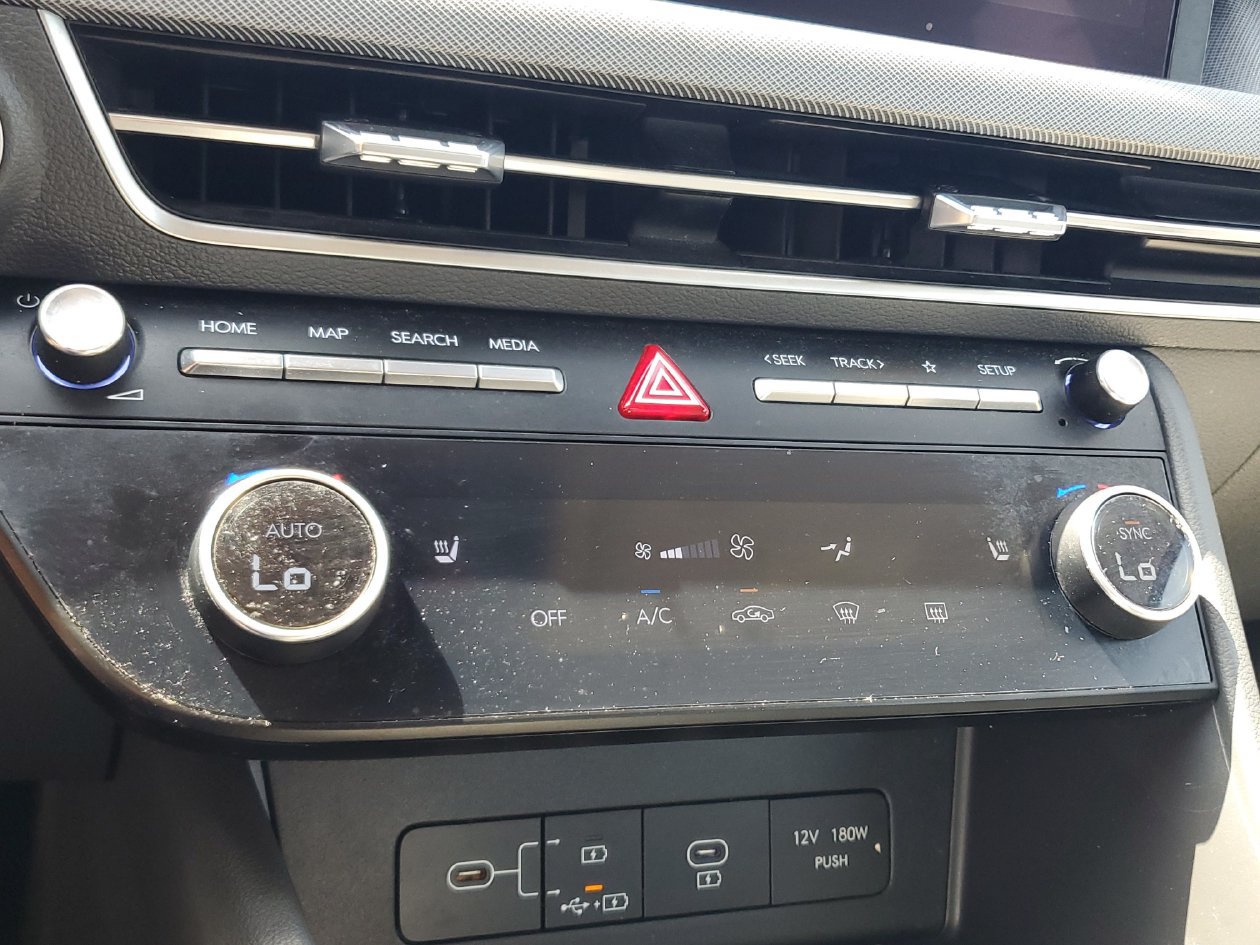 Used 2025 Hyundai Sonata SEL FWD image 21