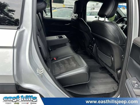 Used 2023 Jeep Grand Cherokee Altitude AWD/4WD image 22