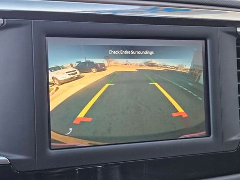 Used 2023 Chrysler Voyager LX image 13