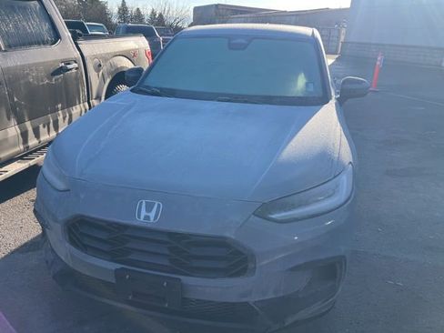 Used 2023 Honda HR-V Sport image 3