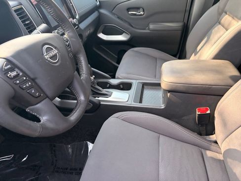 Certified 2024 Nissan Frontier SV w/ SV Convenience Package RWD image 20