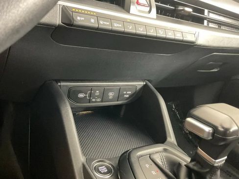 Used 2025 Kia K4 FWD image 20