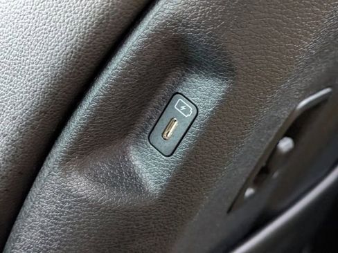 Used 2024 Kia Sportage EX image 14